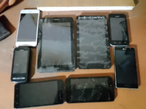 Lotto cellulari smartphone e - cellulari,,